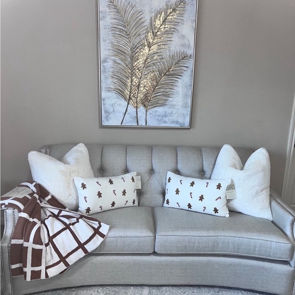 2-NWT CYNTHIA ROWLEY EMBROIDERED GINGERBREAD AND CANDY CANE HOLIDAY PILLOW - Picture 12 of 12